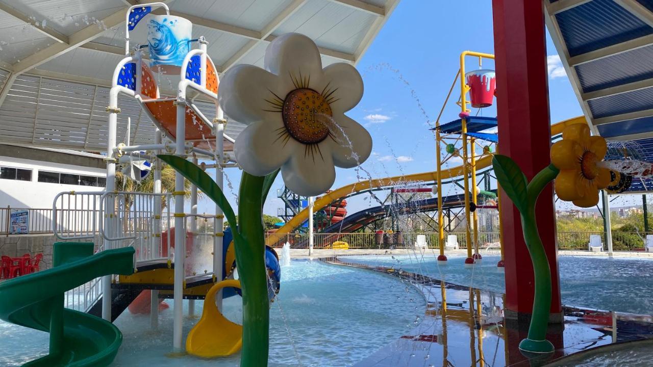 Spazzio Diroma Com Acesso Ao Acqua Park, Splash E Slide Caldas Novas Exterior foto